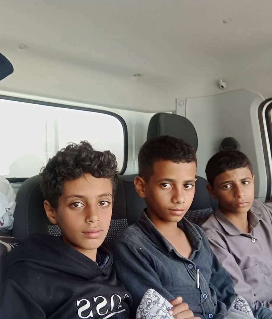 العثور على الأطفال الثلاثة المفقودين من تعز في عدن بعد أيام من اختفائهم