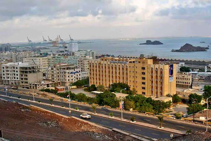انقطاع اخر شبكة اتصالات وانترنت عن عدن