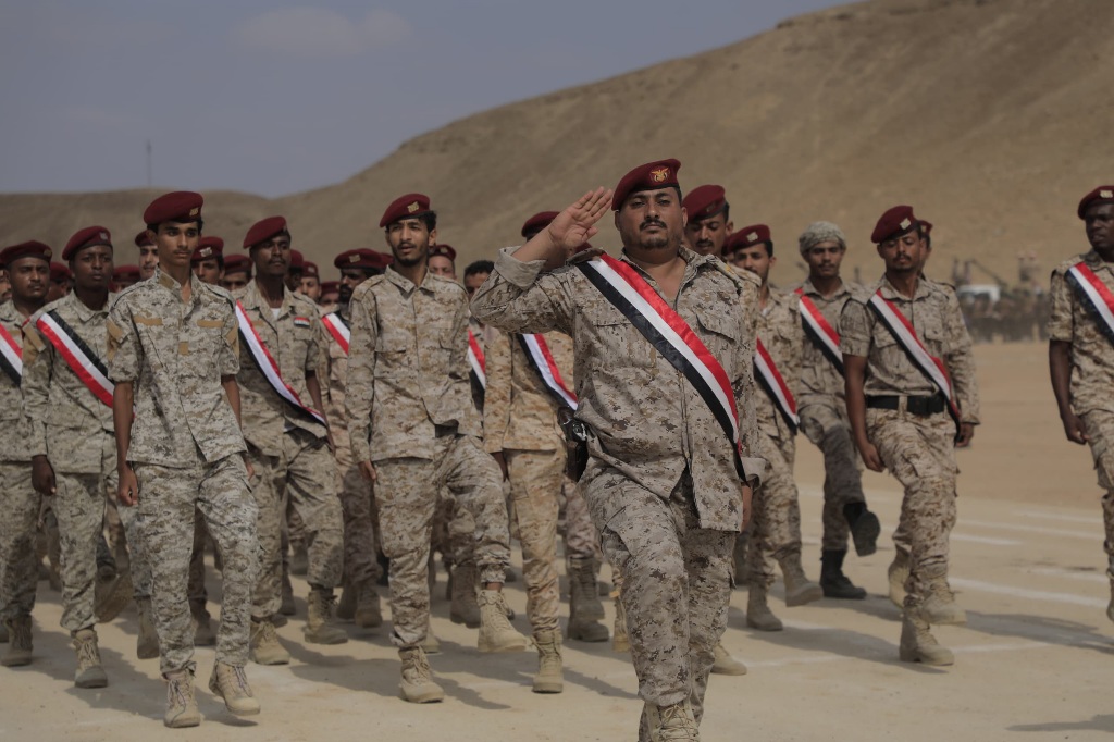 صحفية الجيش من مأرب تُبشر بمعركة فاصلة ووشيكة لإستعادة الدولة والعاصمة صنعاء
