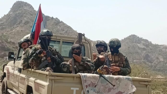 إسرائيل على أبواب مواجهة مفتوحة.. وفد صهيوني في جبهات اليمن وقيادات الانتقالي تكشف طلبات عسكرية