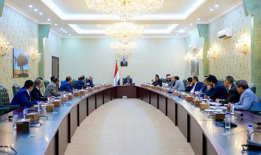 إعلان من الحكومة بتأييد قرارات الزُبيدي