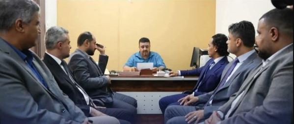 الانتقالي يقتحم وزارات حكومية في عدن ويصدر قرارات تعيين جديدة