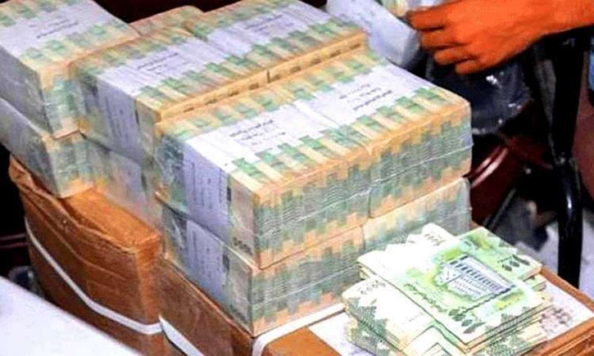 وزارة المالية يكشف سبب تأخر صرف المرتبات